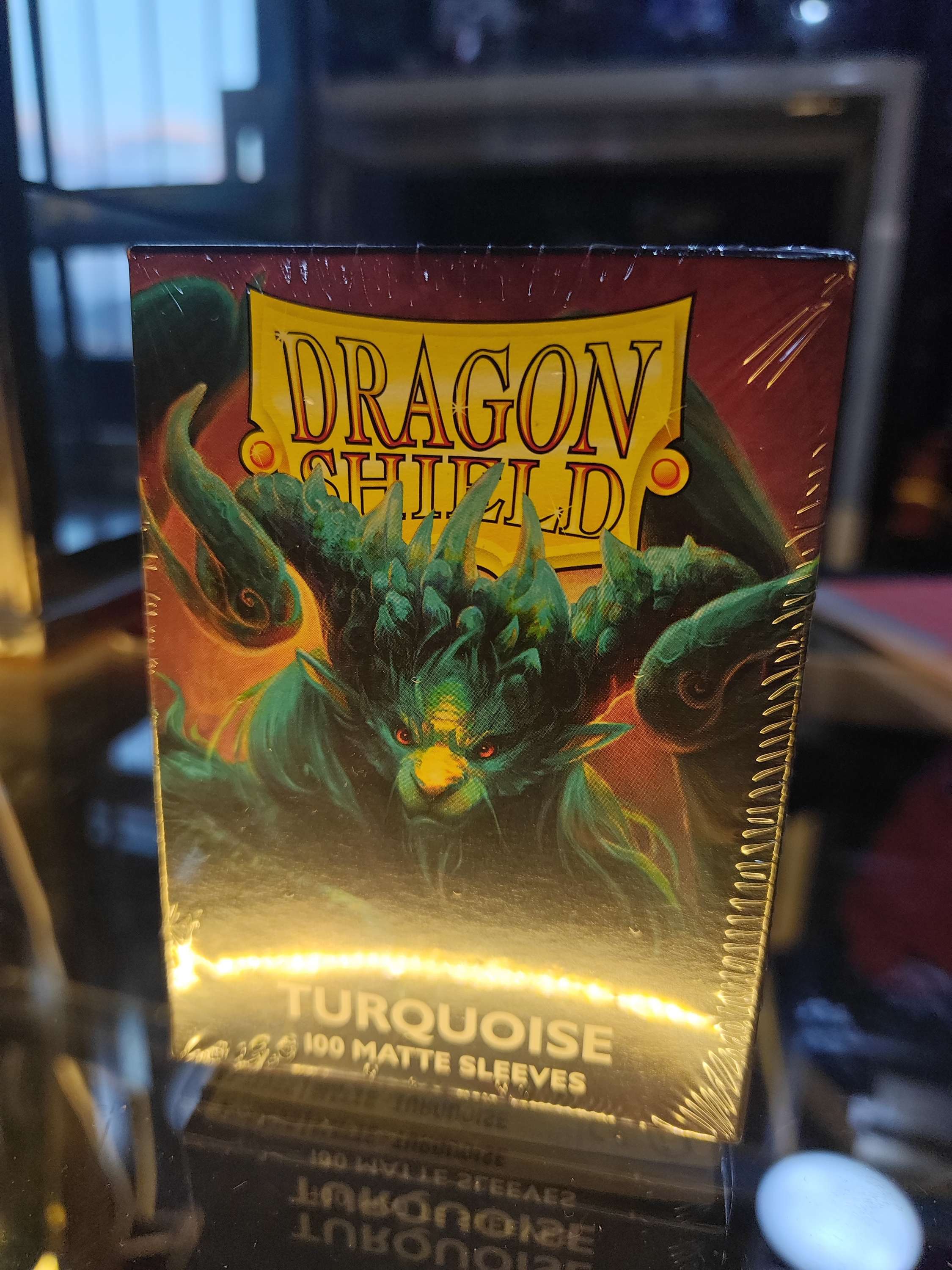 Dragon shield (100) turquoise sleeves Standar