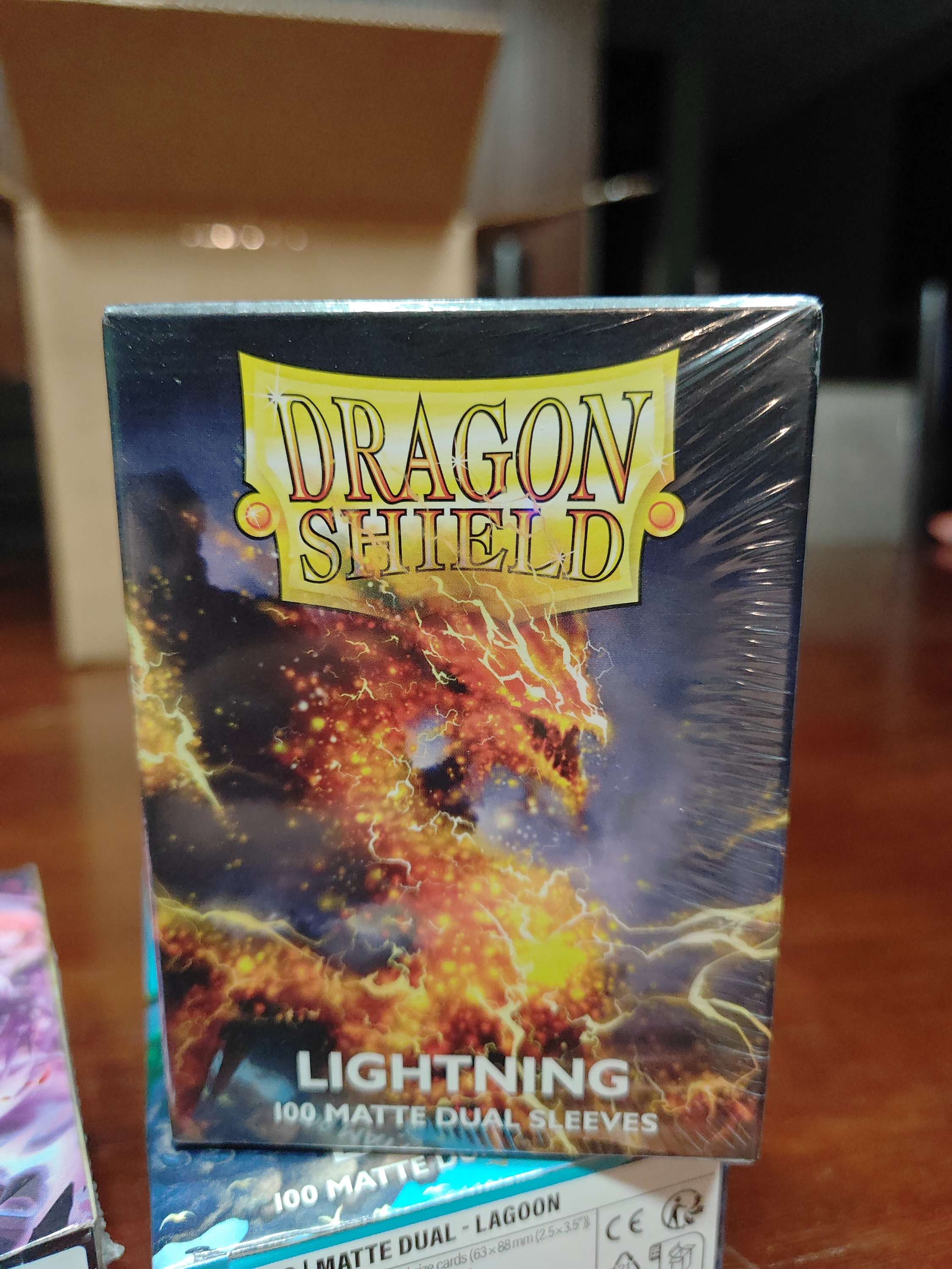 Dragon Shields: (100) Matte Dual - Lightning