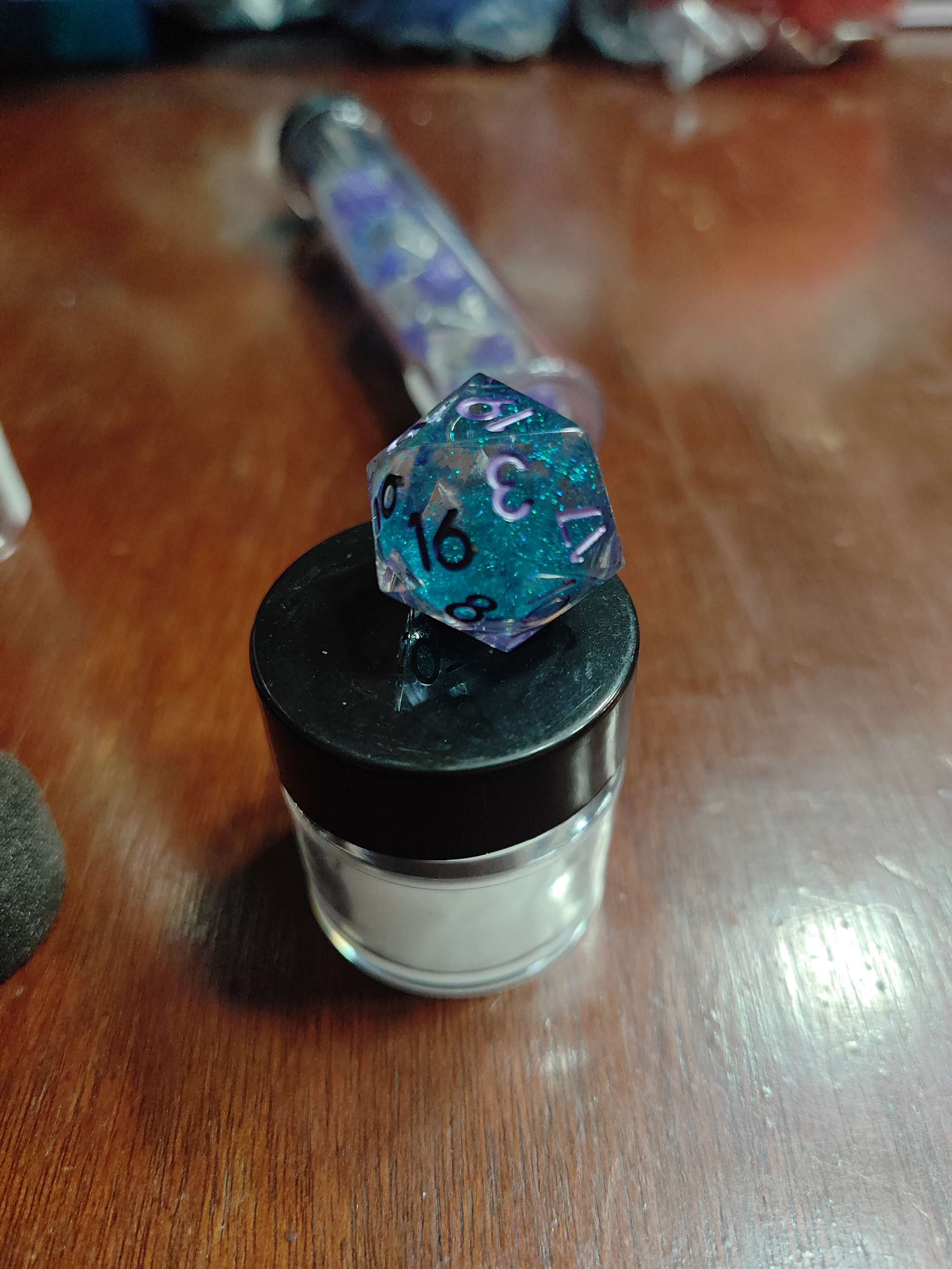 Individual D20 Elixir Liquid Core Dice: Disco Vibe