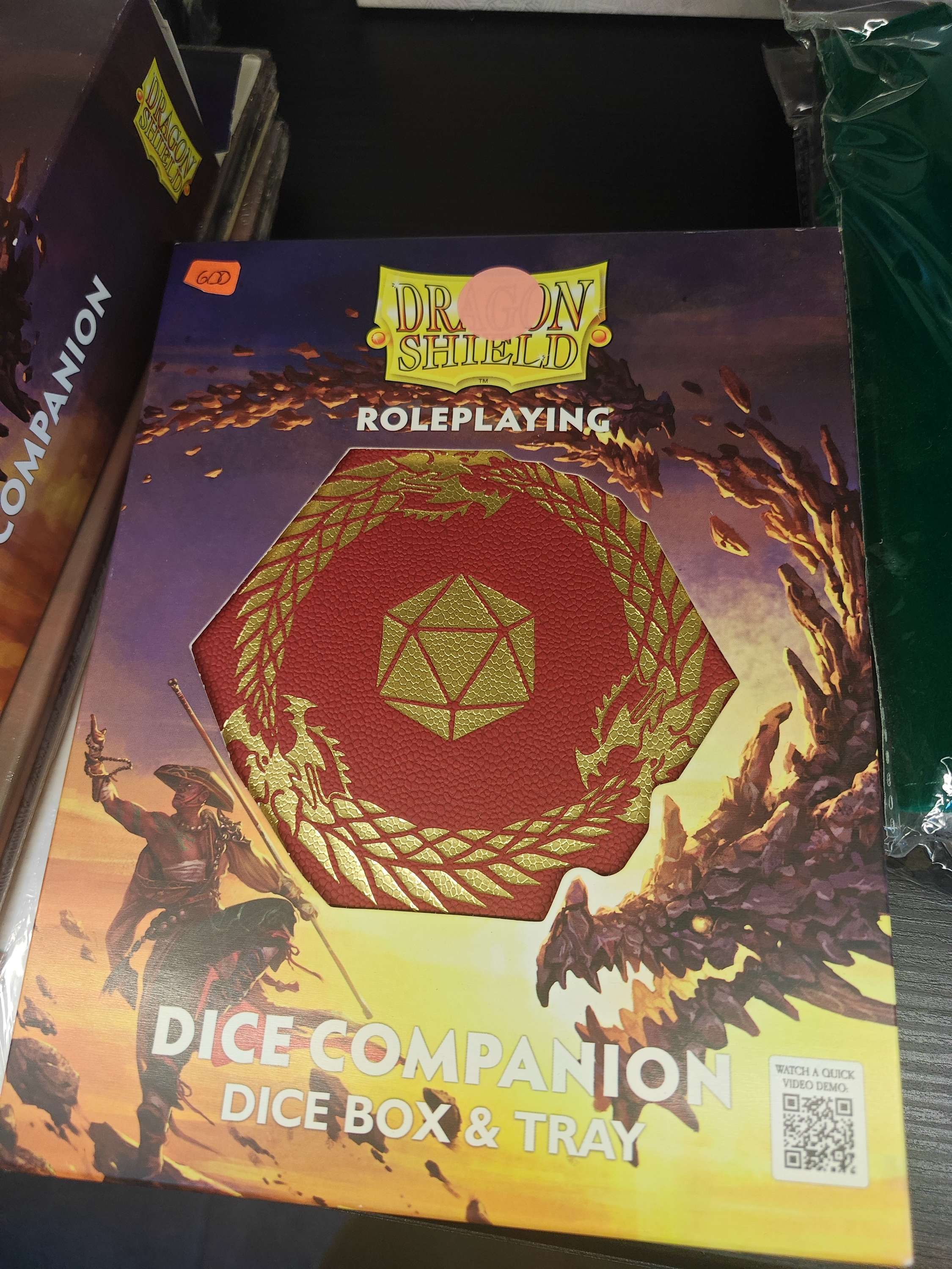 Red Dragón shield dice companion dice box and Tray