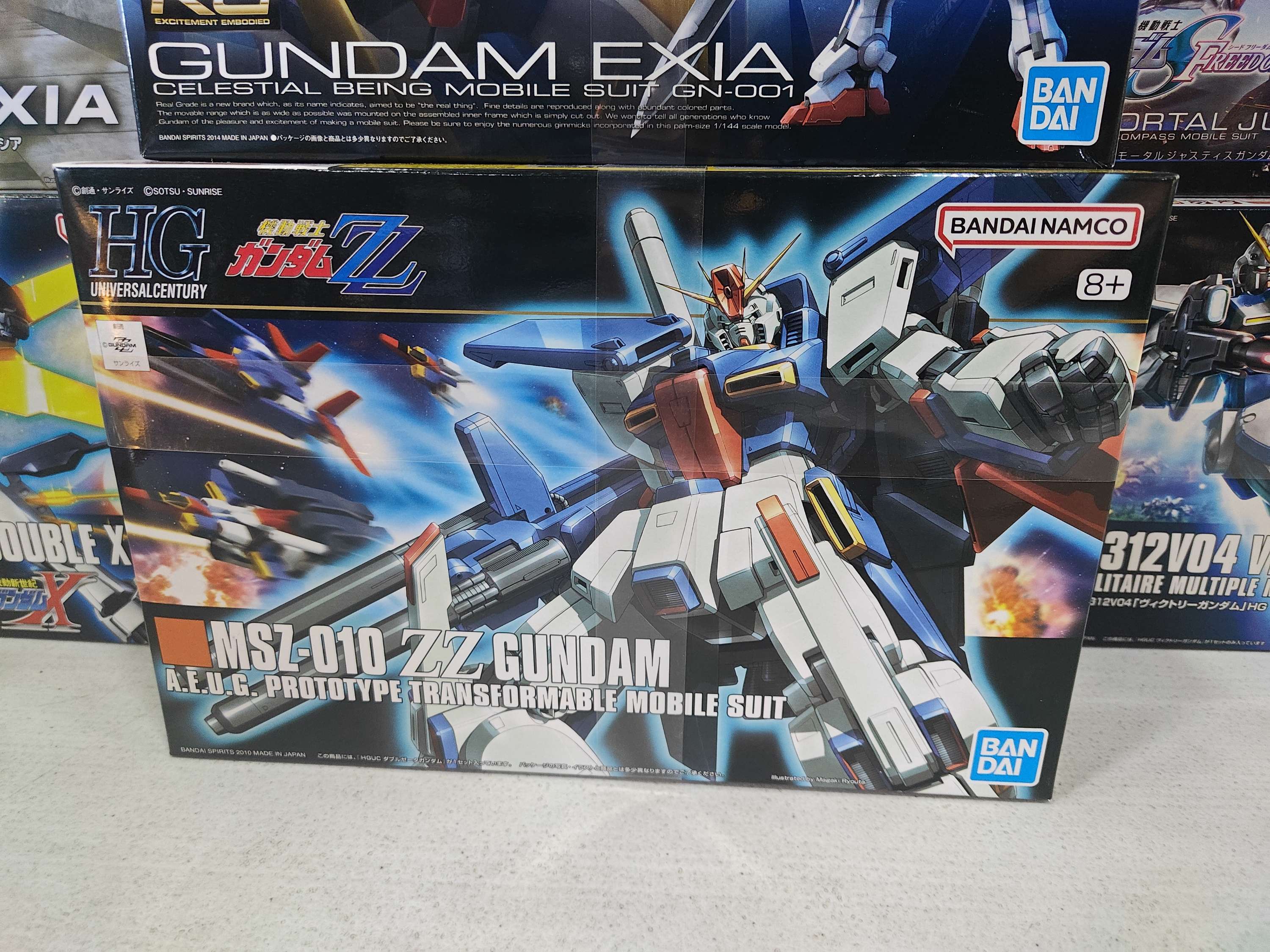 Gunpla High Grade universal Century Zz Gundam #111 Zz Gundam